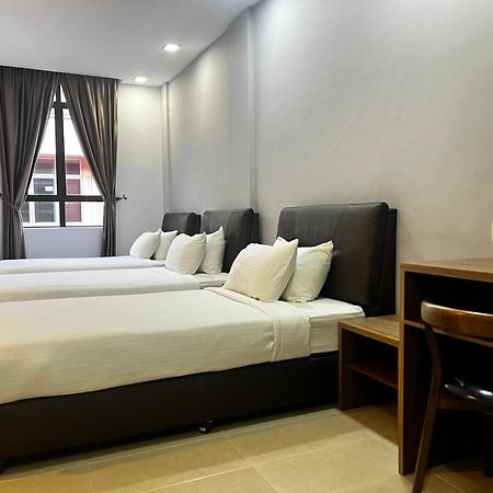 SiN LiEN HOTEL Kluang Extérieur photo